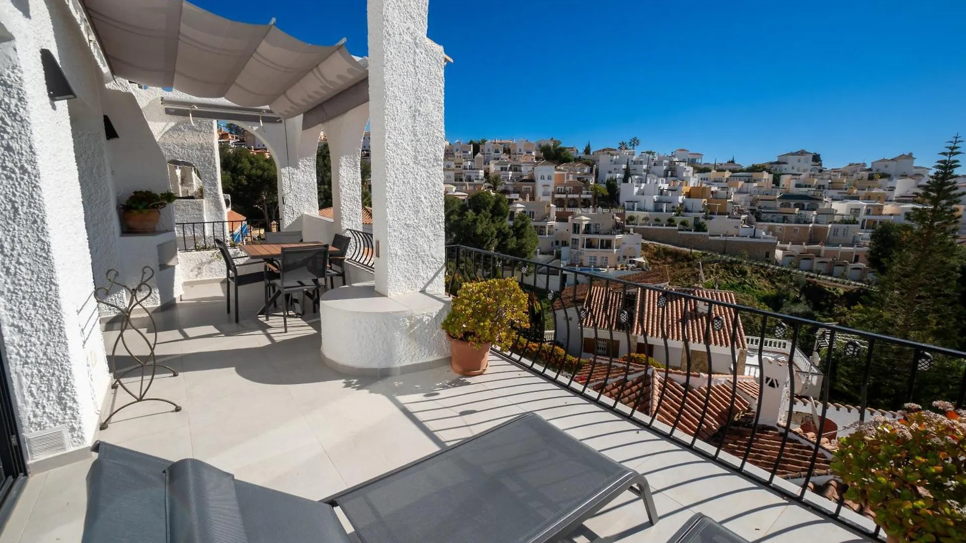 Los Almendros Nº5 Menyber Nerja